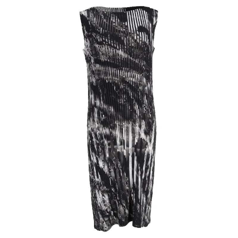 Issey Miyake Homme Printed Dress in Black Polyester