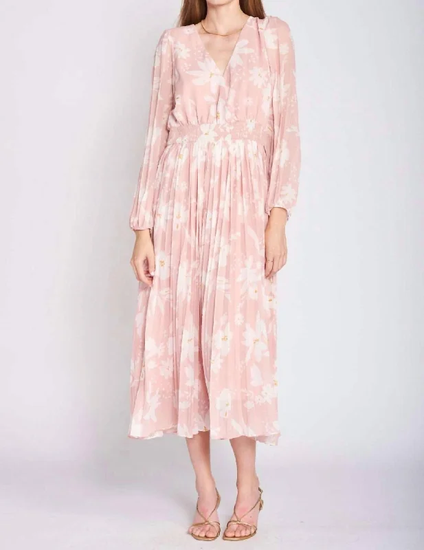 Gabby Pleated Floral Dress In Blush