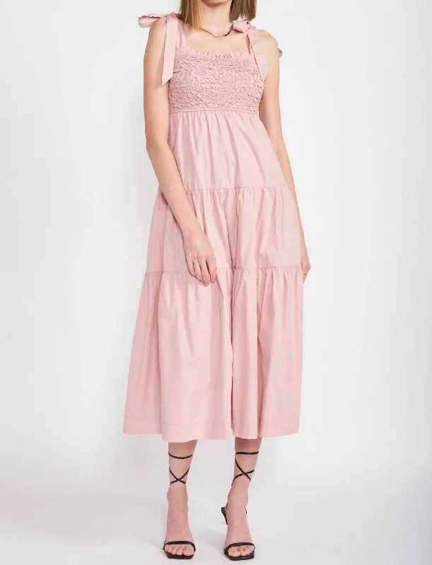 Matisse Textured Dress In Blush